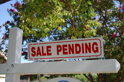 Sale-Pending-in-Real-Estate